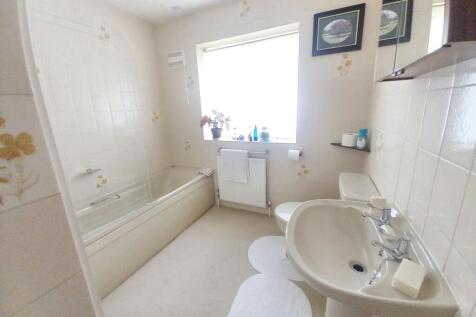 HOUSE BATHROOM