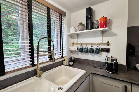 OPEN PLAN LIVING DINING KITCHEN