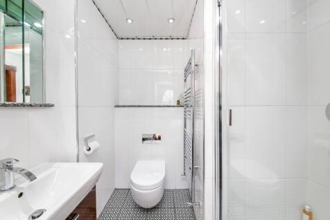 DOWNSTAIRS SHOWER ROOM