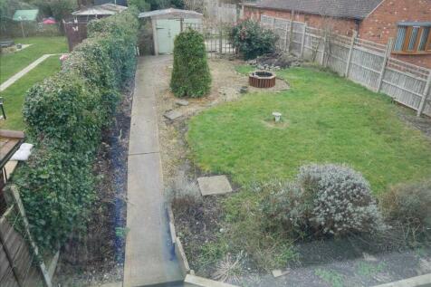 Large Rear Garden