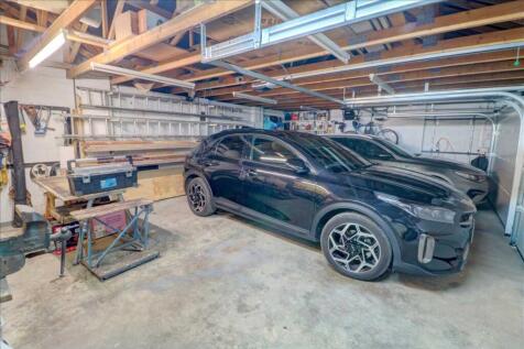 DOUBLE GARAGE