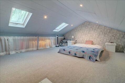 LOFT SPACE