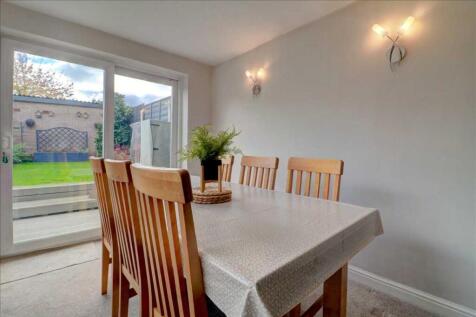 SUN ROOM/FAMILY ROOM