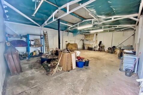 Garage/Unit
