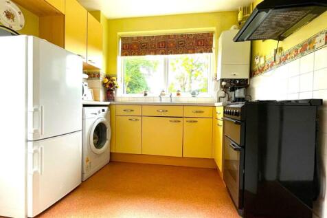 Kitchen (2).jpg