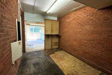 garage.jpg