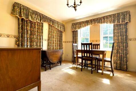 Dining Room.jpg