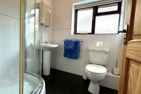 Shower Room.jpg