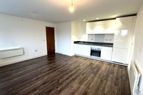 Living area (3).jpg