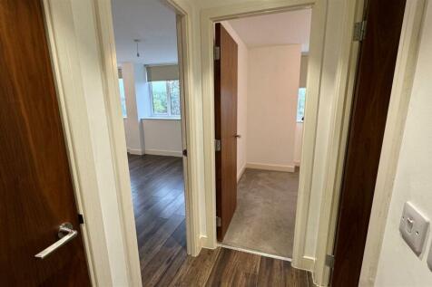 Hallway.jpg
