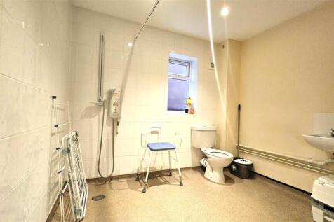 Wet Room.jpg