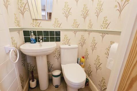 En-Suite 1.jpg