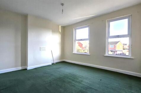 Bedroom 1..jpg
