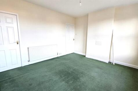 Bedroom 1 2.jpg