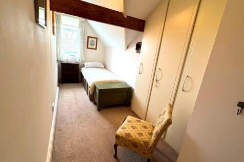 Bedroom 5.jpg
