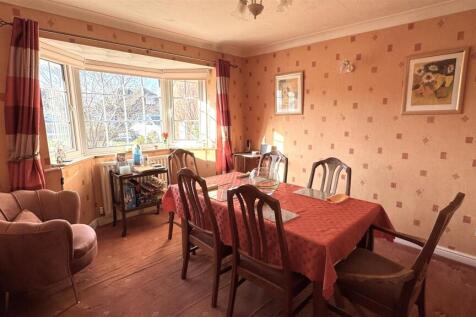 Dining Room.jpg