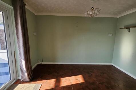 Dining Room.jpg