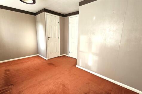 Bedroom One (2)