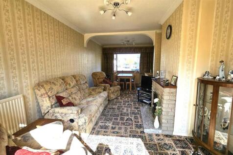 Living Room.jpg