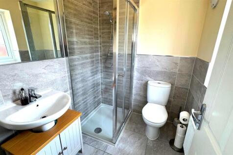Ensuite.jpg