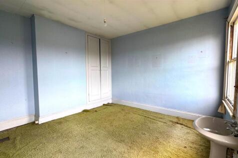 Bedroom 3 (2).jpg
