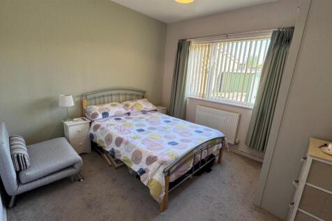 Bedroom 2.jpg