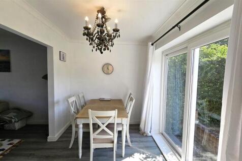 Dining Area.jpg