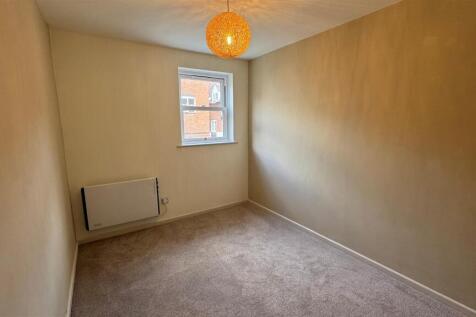 Bedroom 2.jpg
