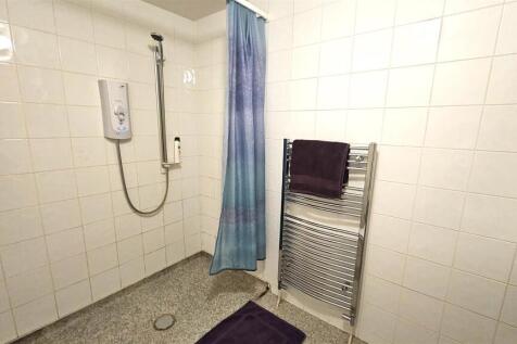Wet Room 2.jpg