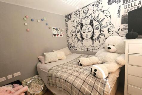 Bedroom Two.jpg
