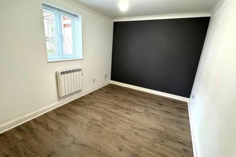 Bedroom ONe.jpg