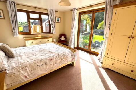 Bedroom (2).jpg