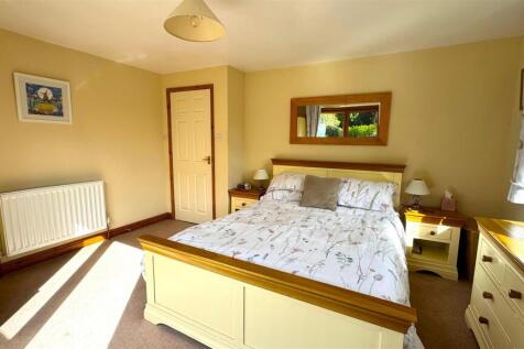 Bedroom 3 (1).jpg