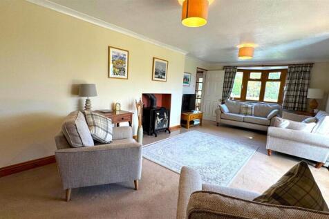 Sitting Room (1).jpg