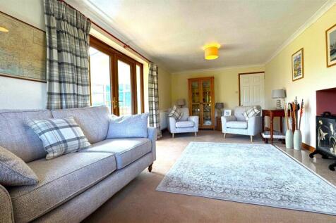 Sitting Room (2).jpg