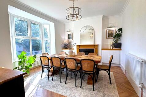 Dining Room (5).jpg