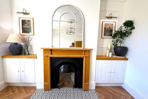 Dining Room Fireplace.jpg