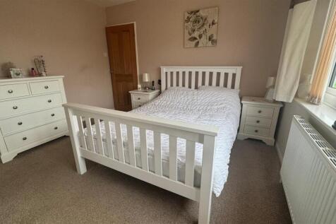 New Bedroom One (1).jpg