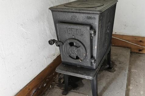 Log Burner in Coach House.jpg