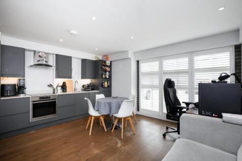 Reception / Kitchen