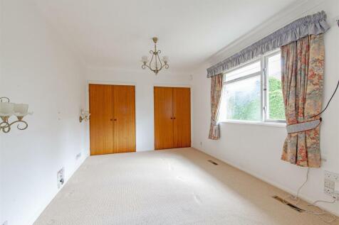 Bedroom 1-3.jpg