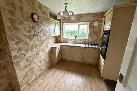 kitchen 1.jpg