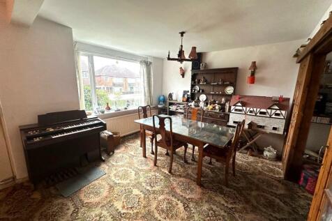 dining room 2.jpg