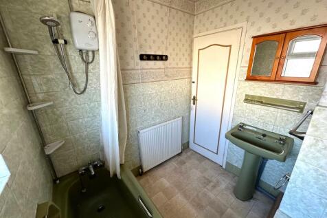 bath 2.jpg