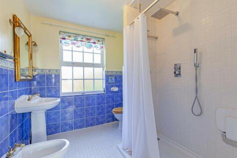 Shower Room-1.jpg
