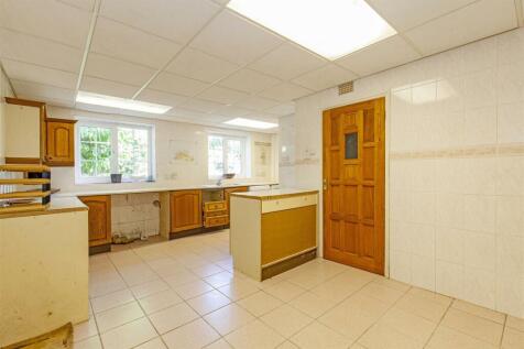 Utility Room-2.jpg