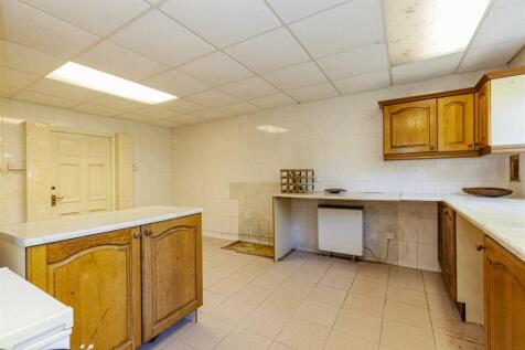 Utility Room-1.jpg