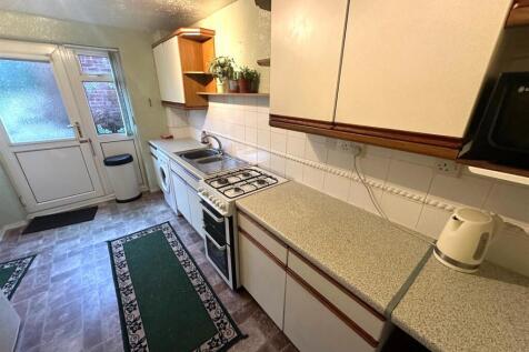 kitchen 1.jpg