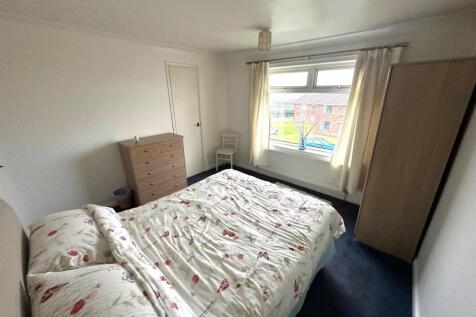 bed 1 2.jpg