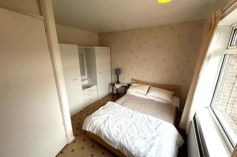 bed 2 2.jpg